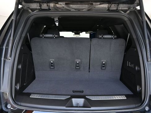 Used 2023 Chevrolet Tahoe High Country image 12