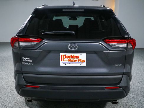 Used 2023 Toyota RAV4 XLE w/ Convenience Package FWD image 8