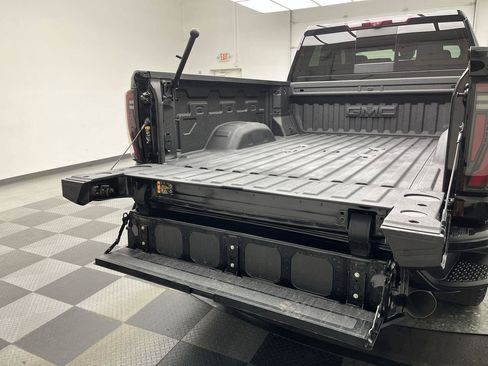 Certified 2025 GMC Sierra 2500 AT4 w/ AT4 Premium Plus Package AWD/4WD image 38