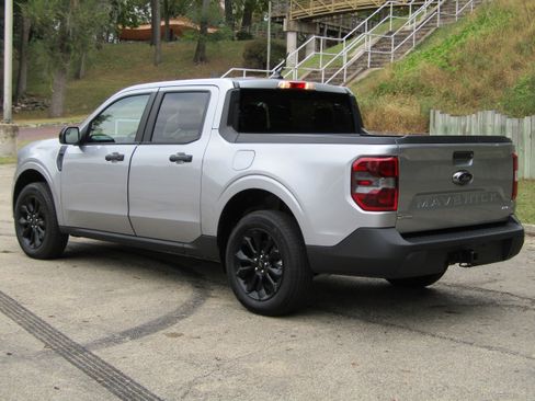 Certified 2024 Ford Maverick XLT w/ XLT Luxury Package image 2