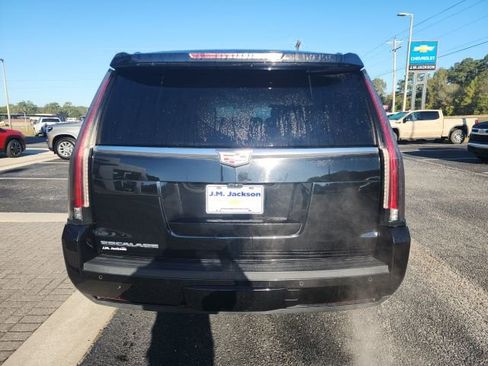 Used 2020 Cadillac Escalade Platinum image 8