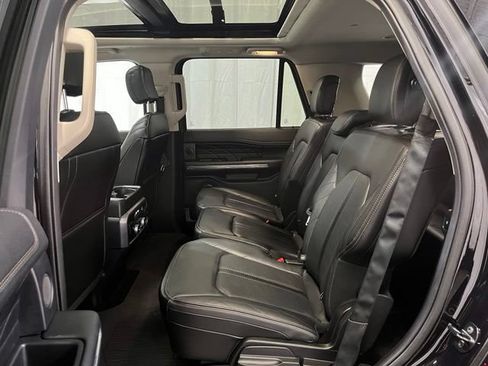 Used 2019 Ford Expedition Platinum AWD/4WD image 10