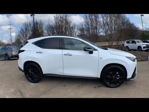 Used 2026 Lexus NX 450h+ F Sport image 9
