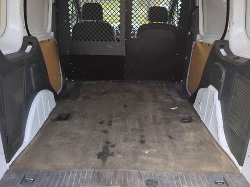 Used 2015 Ford Transit Connect XLT image 30