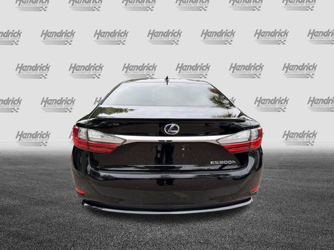 Used 2017 Lexus ES 300h w/ Luxury Package FWD image 9