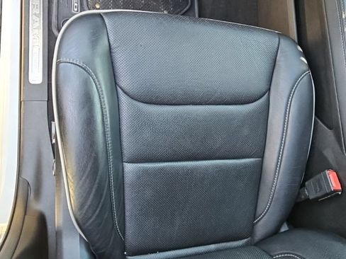 Used 2022 RAM 1500 Limited w/ Body-Colour Bumper Group AWD/4WD image 18