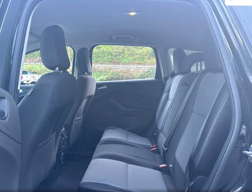 Used 2018 Ford Escape SE AWD/4WD image 10