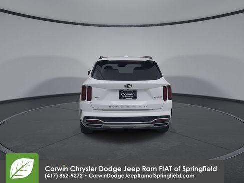 Used 2021 Kia Sorento EX w/ Panoramic Sunroof Package AWD/4WD image 14