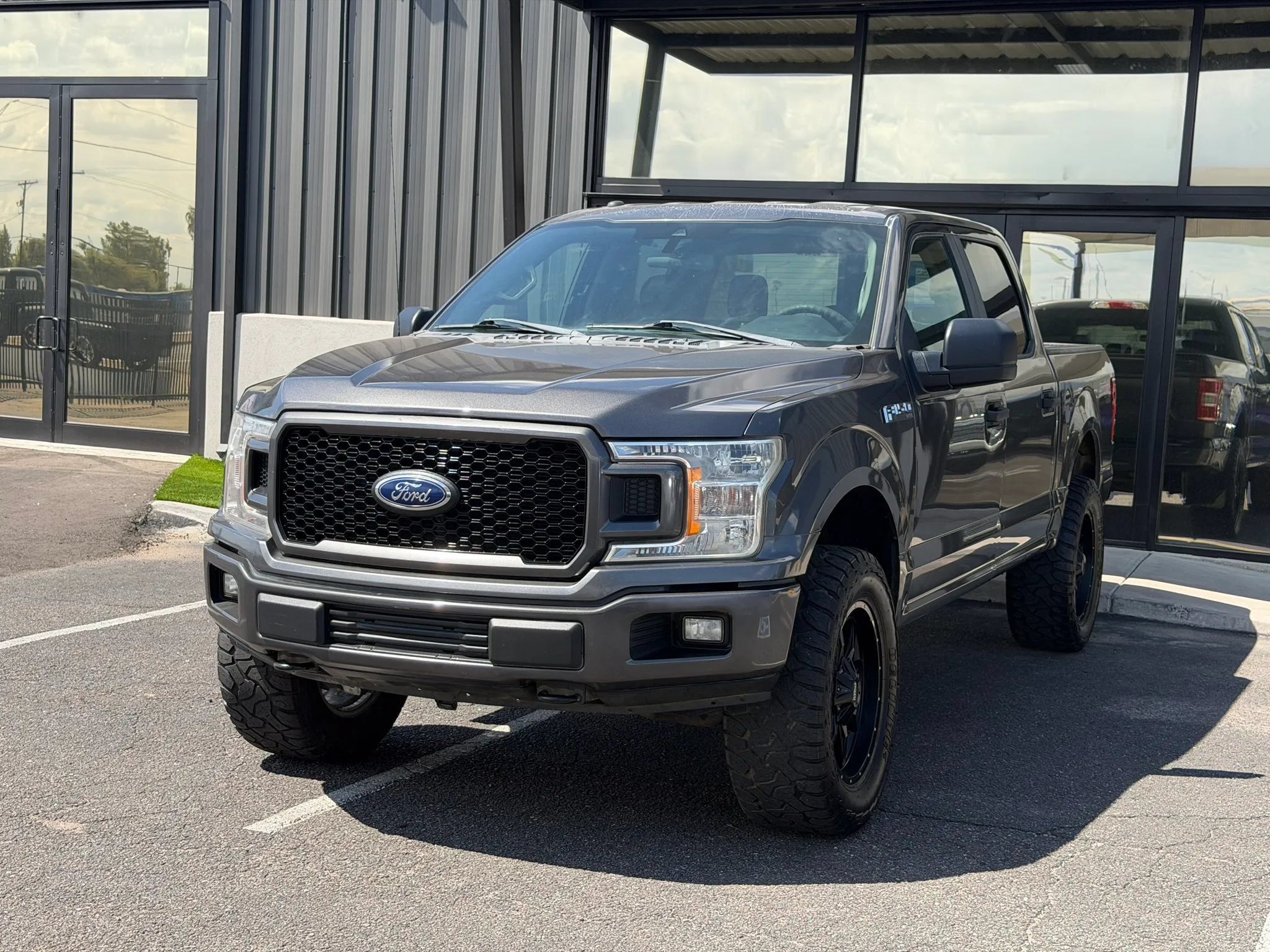Used 2019 Ford F150 XL w/ Equipment Group 101A Mid AWD/4WD image 2