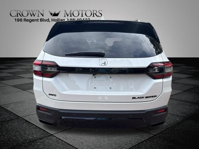 New 2026 Honda Pilot Black Edition image 8