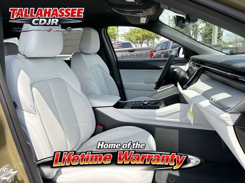 New 2026 Jeep Cherokee Laredo AWD/4WD image 28