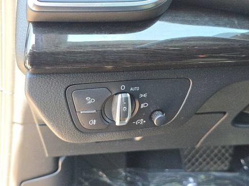 Used 2019 Audi Q5 2.0T Premium Plus w/ Premium Plus Package AWD/4WD image 32