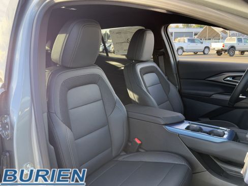 New 2026 Chevrolet Equinox EV LT image 23