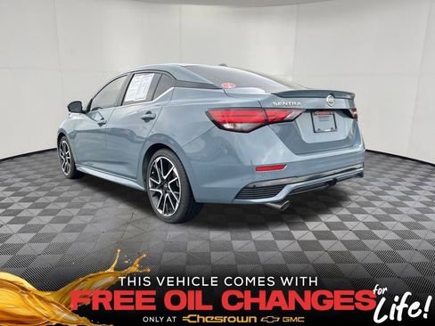 Used 2025 Nissan Sentra SR image 3