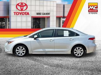Used 2025 Toyota Corolla LE FWD video 2