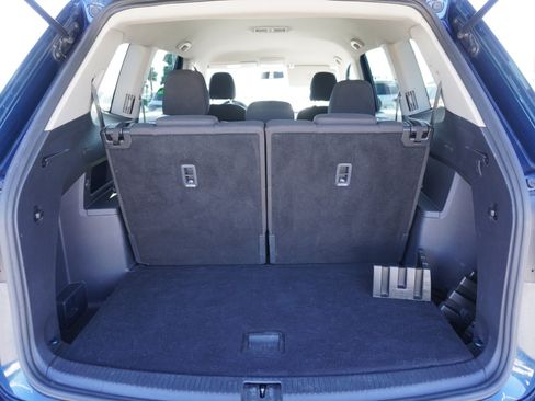 Used 2018 Volkswagen Atlas S FWD image 11