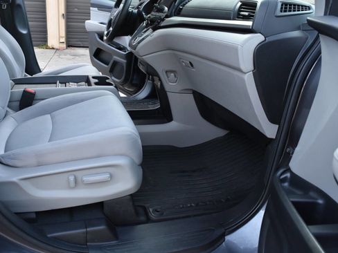 Used 2019 Honda Odyssey EX image 57