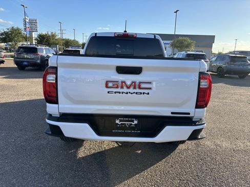 Used 2023 GMC Canyon Elevation w/ Convenience Package image 3