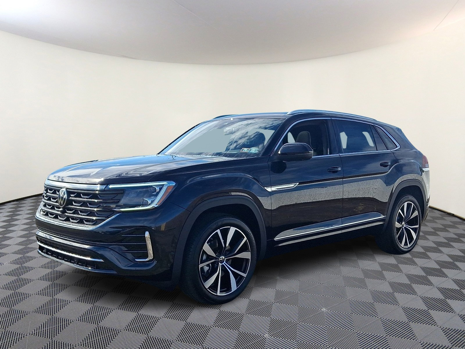 New 2026 Volkswagen Atlas Cross Sport SEL Premium R-Line AWD/4WD image 2