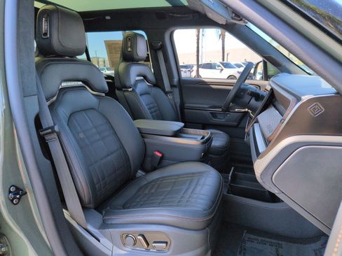 Used 2026 Rivian R1S Premium AWD/4WD image 34