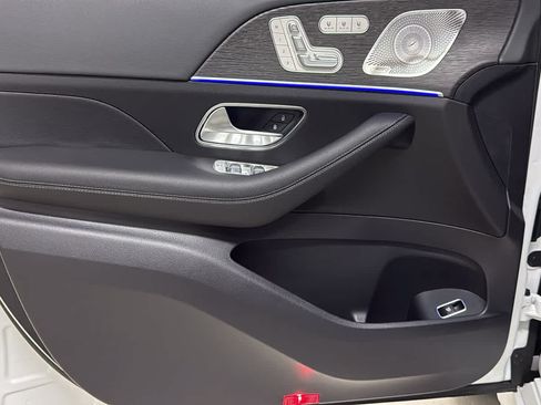 New 2026 Mercedes-Benz GLS 450 4MATIC image 14