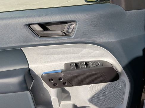 New 2026 Ford Maverick XLT image 11