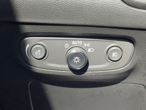 Used 2023 Buick Encore GX Select image 18