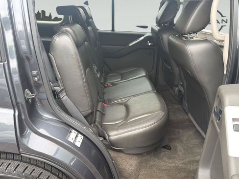 Used 2011 Nissan Pathfinder Silver AWD/4WD image 27