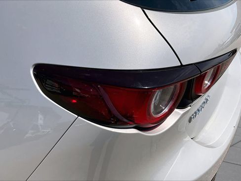 Used 2024 MAZDA MAZDA3 s FWD image 27