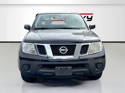 Used 2013 Nissan Frontier S image 2