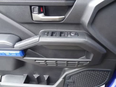 Used 2024 Toyota Tacoma TRD Sport w/ TRD Sport Upgrade Package image 9