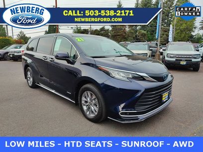 Used 2021 Toyota Sienna XLE