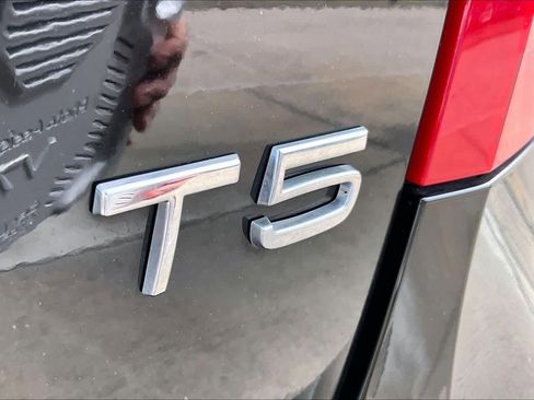 Used 2016 Volvo S60 T5 image 10