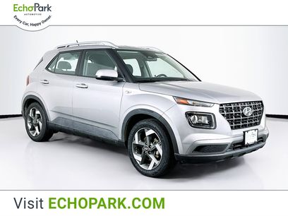 Used 2023 Hyundai Venue SEL