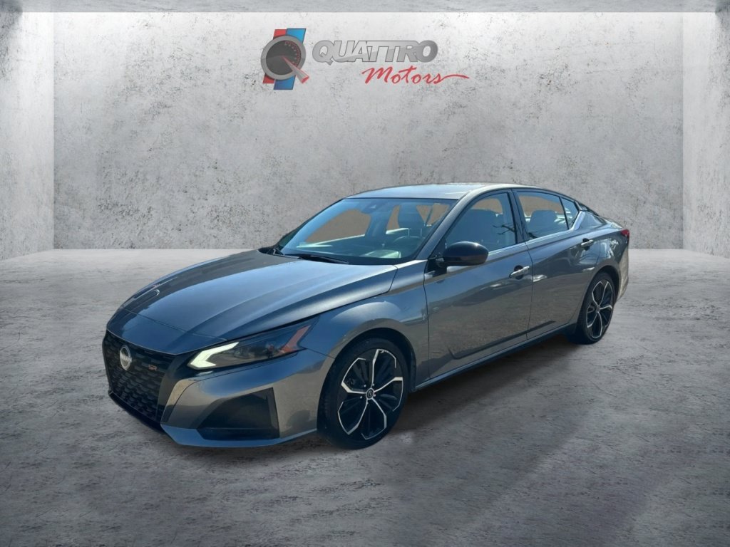 Used 2023 Nissan Altima 2.5 SR FWD image 1