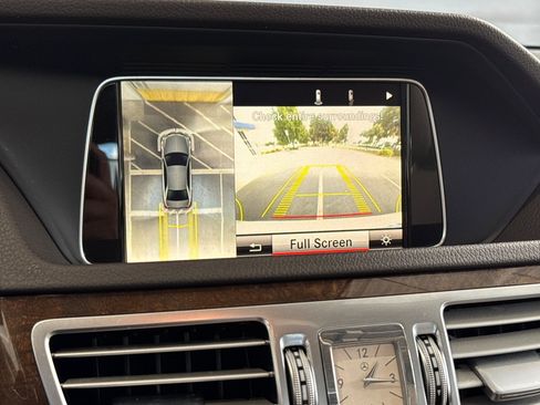 Used 2014 Mercedes-Benz E 350 4MATIC Sedan image 26