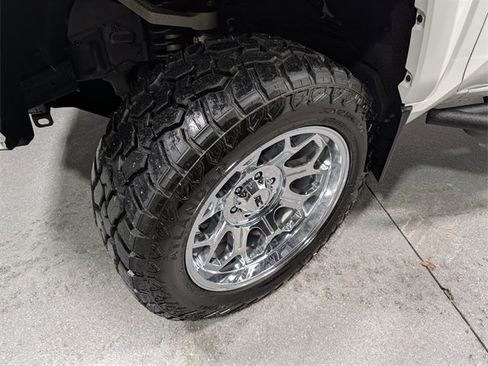 Used 2025 Toyota Tacoma TRD Sport image 14