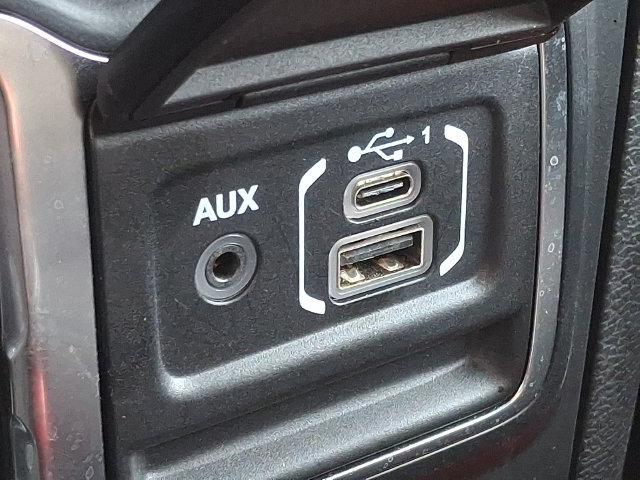 Used 2023 Jeep Wrangler Unlimited w/ 8.4" Radio Group AWD/4WD image 24