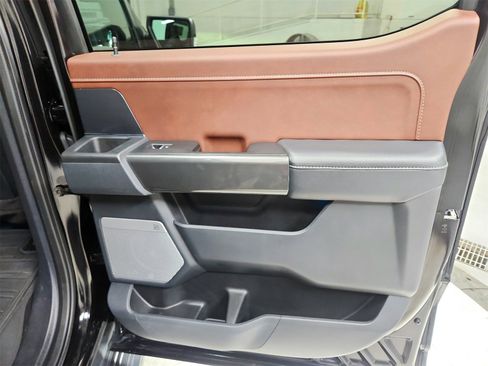 Used 2023 Ford F150 Lariat image 43