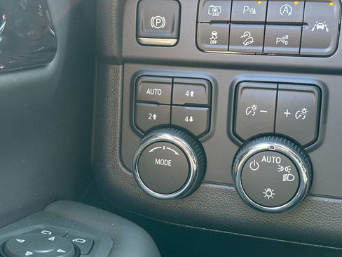 New 2026 Chevrolet Suburban LS w/ Max Trailering Package image 24