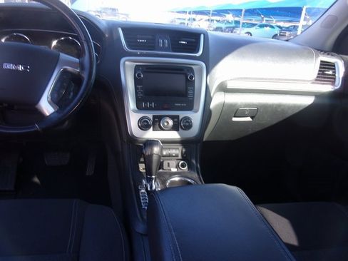 Used 2016 GMC Acadia SLE image 9