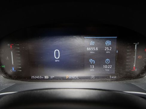 Used 2023 Ford Escape ST-Line w/ Tech Pack #1 AWD/4WD image 10