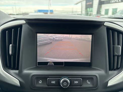 Used 2022 GMC Terrain SLE w/ Driver Convenience Package image 20