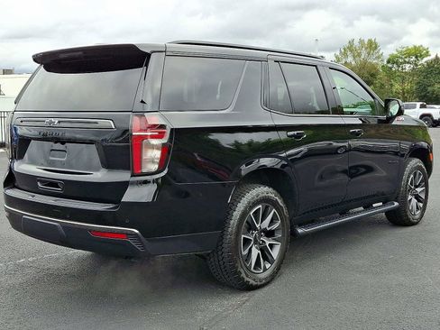 Used 2022 Chevrolet Tahoe Z71 w/ Luxury Package image 7