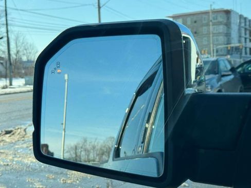 Used 2018 Ford F150 Lariat w/ Equipment Group 502A Luxury image 33