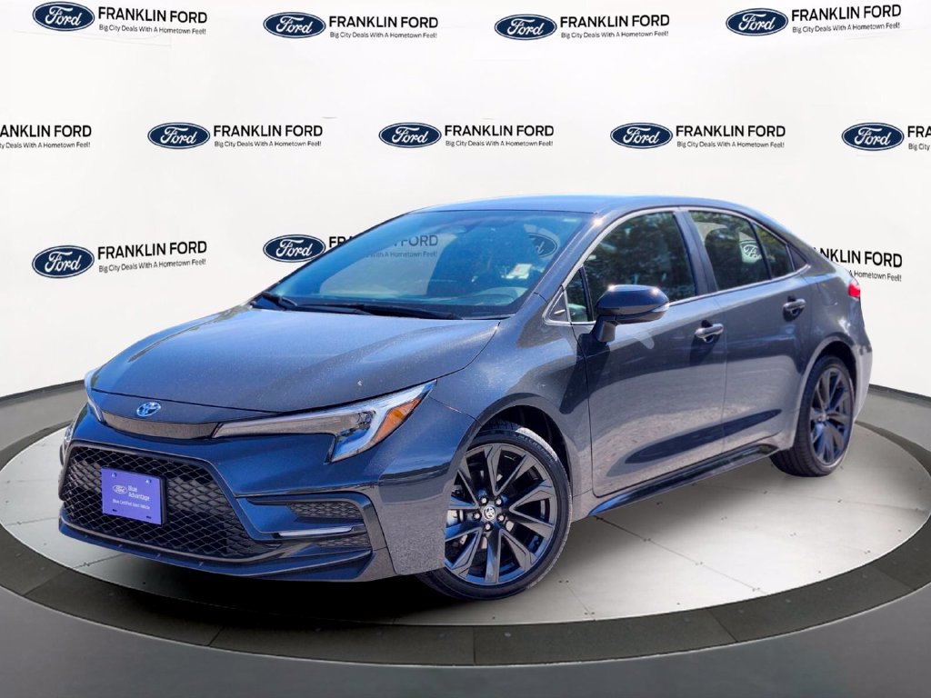 Used 2026 Toyota Corolla SE FWD image 1