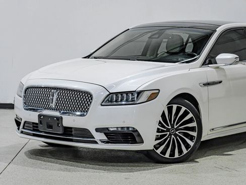 Used 2017 Lincoln Continental Black Label w/ Rear-seat Package AWD/4WD image 10