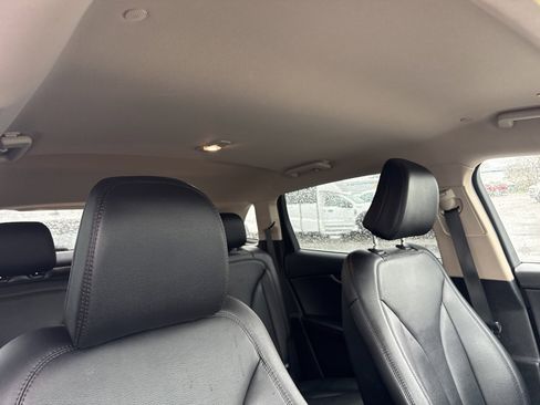 Used 2023 Lincoln Nautilus FWD w/ Premium Package image 10