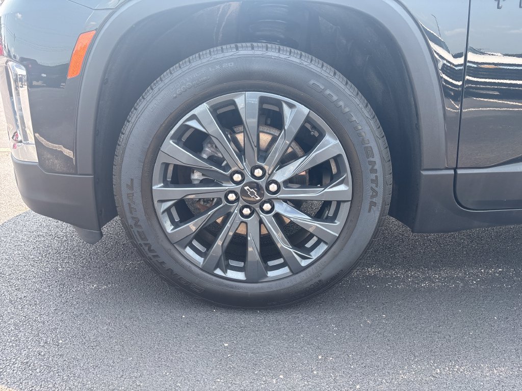 Used 2023 Chevrolet Traverse RS AWD/4WD image 10
