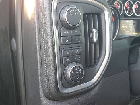 Used 2021 Chevrolet Silverado 1500 LT Trail Boss w/ Convenience Package II image 23